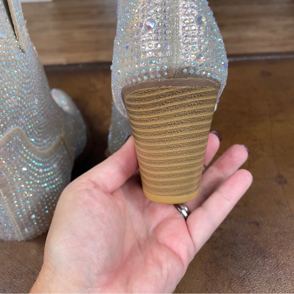 Forever Cowboy Western Ankle Rhinestone Bling Booties SZ:8.5 NWOT - Picture 5 of 13